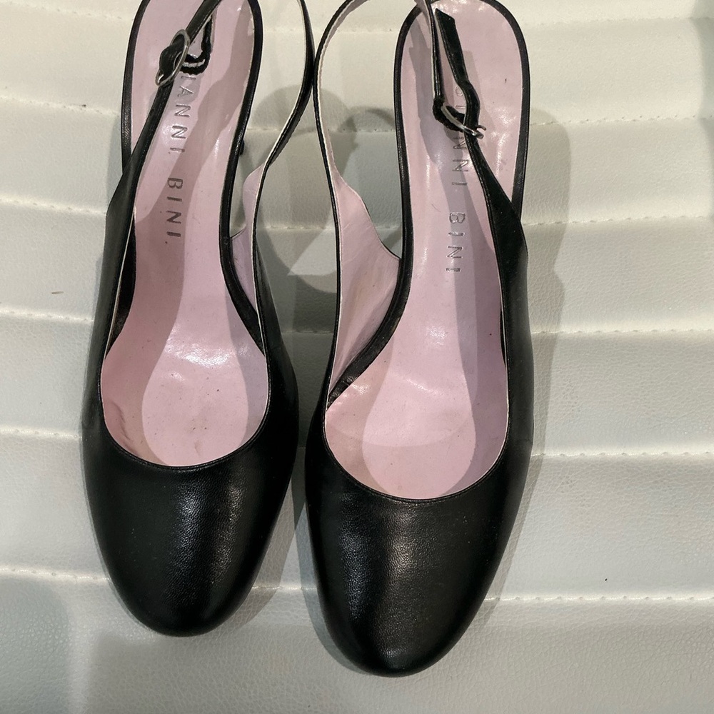 Gianni Bini Black Slingback Heels with Pink Insole